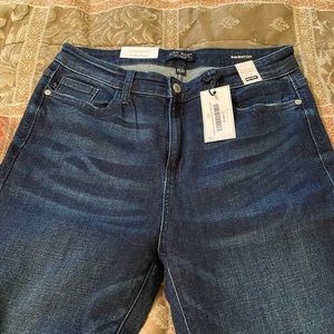 Judy Blue - NEW WITH TAGS!!  slim boot cut, size 11/30. Non-distressed!